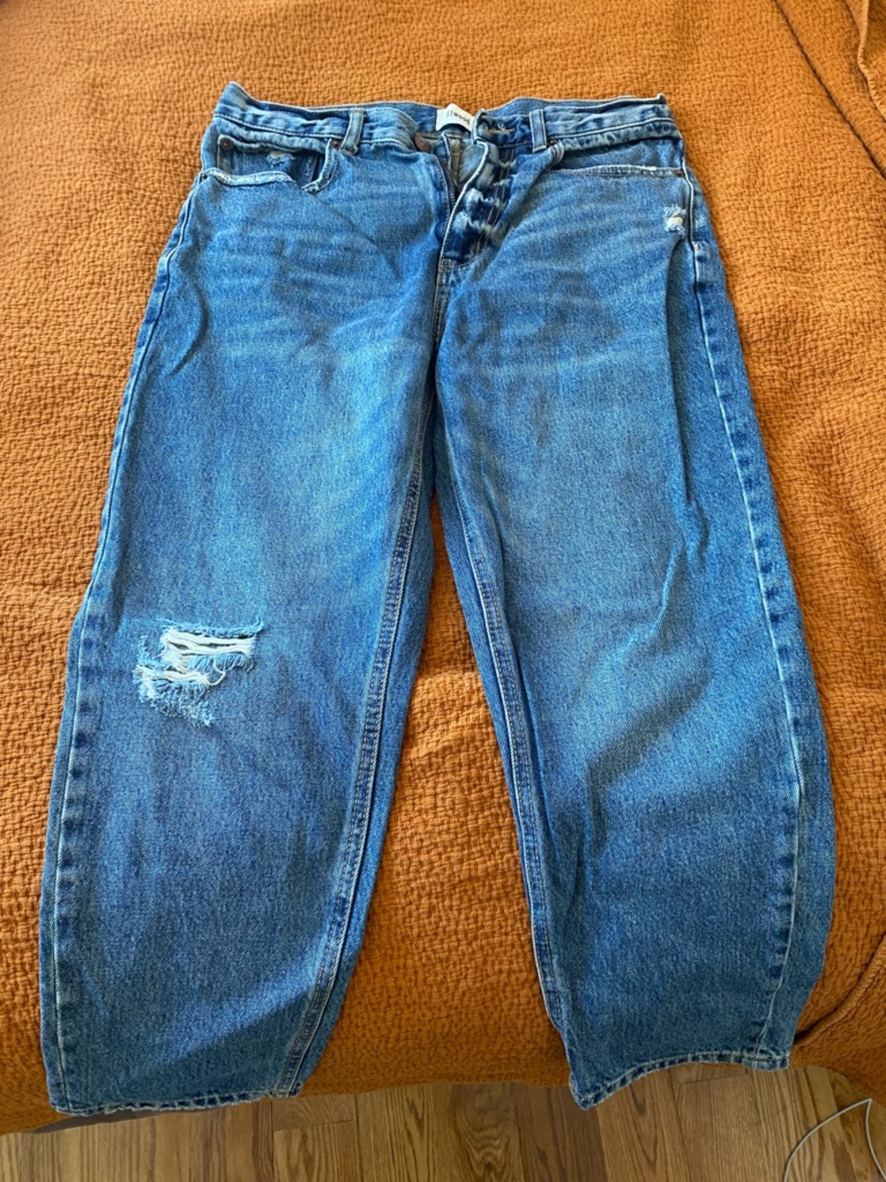 Classic Blue Men's Relaxed Denim Jeans